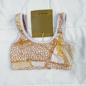 Kealopiko ʻUpena Brallette